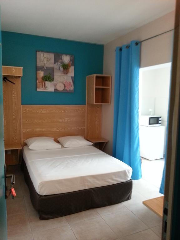 L'Annexe 66 , Saint Denis Centre Ville , A 200 M De La Rue Pietonne , Du Petit Marche Et Du Leader Price , Sur Une Rue Calme, Parking Gratuit Sur La Rue Номер фото
