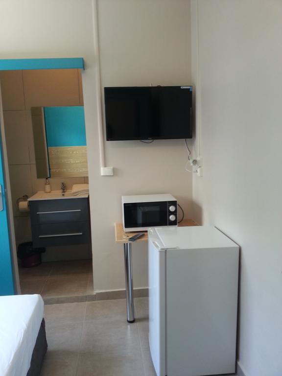 L'Annexe 66 , Saint Denis Centre Ville , A 200 M De La Rue Pietonne , Du Petit Marche Et Du Leader Price , Sur Une Rue Calme, Parking Gratuit Sur La Rue Номер фото